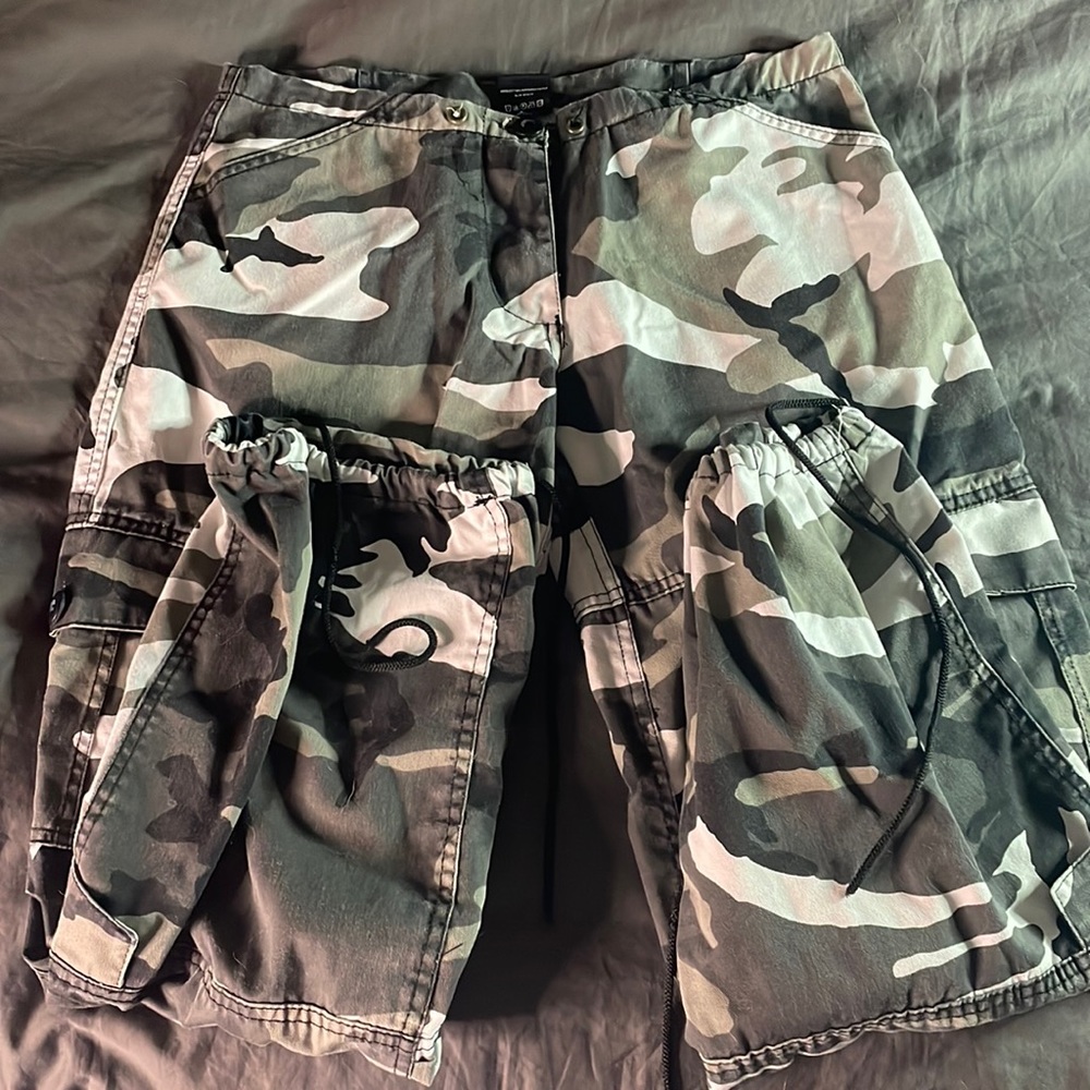 Combat cargo pants